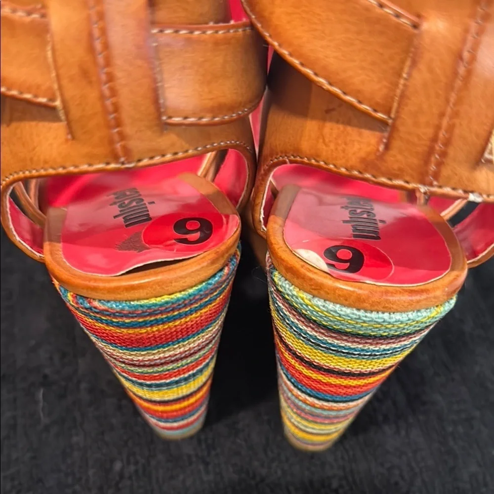 Unlisted Orange Wedges with Satin Knot Design